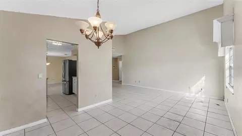 Living - 3108 Elderwood Pl, Seffner, FL 33584 photo 1 of 4