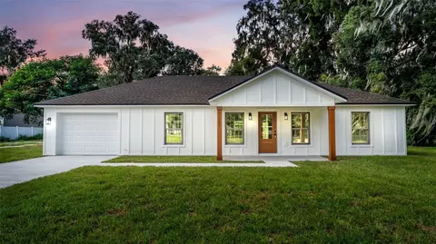 706 S Walnut Ave, Fort Meade, FL 33841