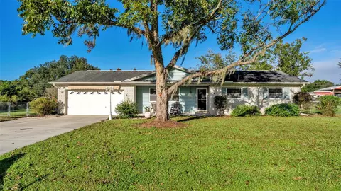 6739 Farris Dr, Lakeland, FL 33811