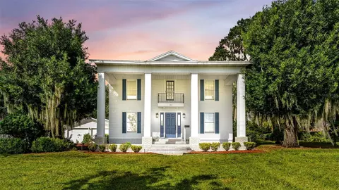 1542 Lake Ariana Blvd, Auburndale, FL 33823