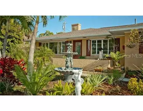 213 76th St, Holmes Beach, FL 34217 photo 1
