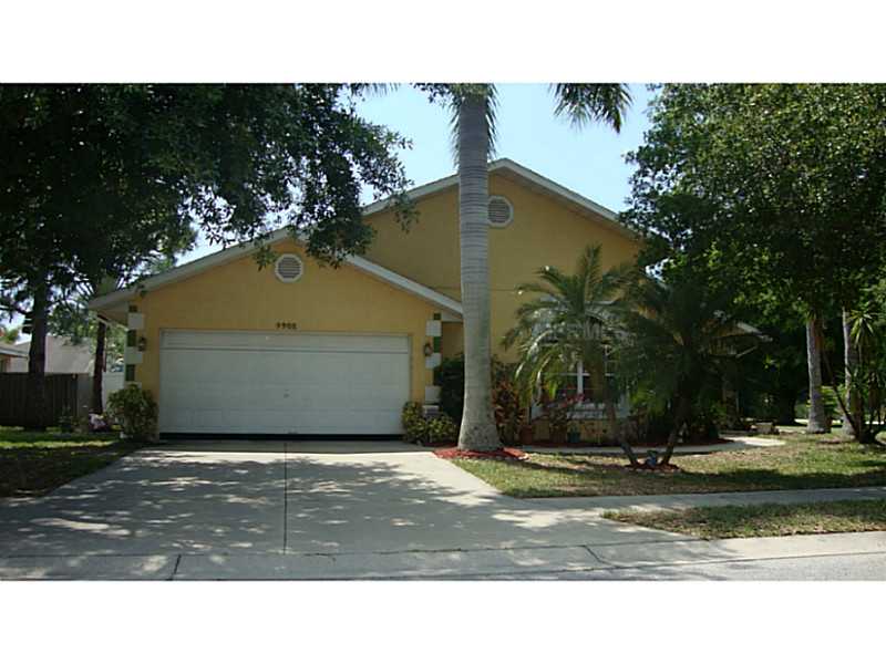 4902 23rd St E, Bradenton, FL 34203 photo 1