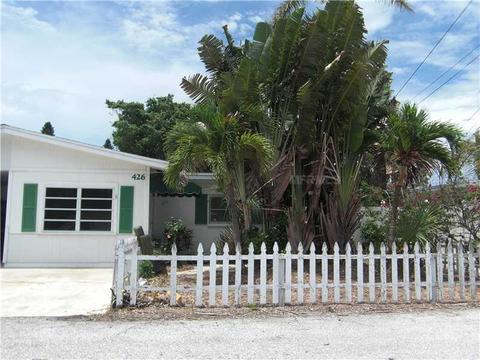 426 63rd St, Holmes Beach, FL 34217 photo 1