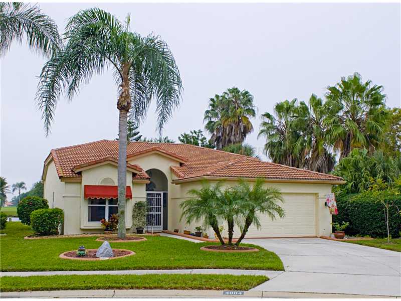 4004 Murfield Dr E, Bradenton, FL 34203 photo 1