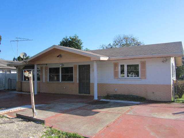 1409 16th St E, Bradenton, FL 34208 photo 1