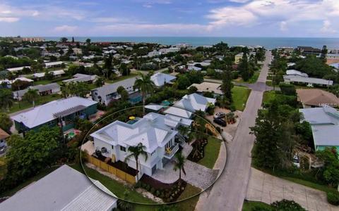 305 68th St, Holmes Beach, FL 34217 photo 1