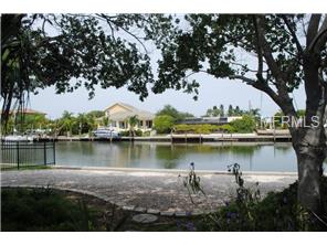 514 67th St, Holmes Beach, FL 34217 photo 1