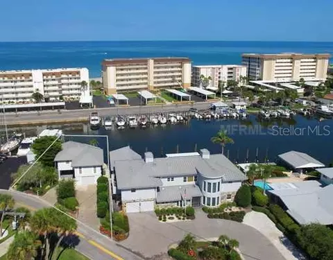 998 Laguna Dr, Venice, FL 34285 photo 1