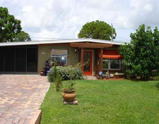 950 Hudson Rd, Venice, FL 34293 photo 1