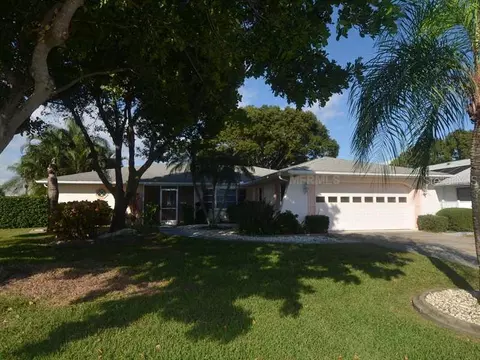 1233 Pine Needle Rd, Venice, FL 34285 photo 1