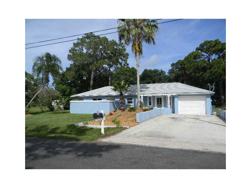 512 Pine Rd, Nokomis, FL 34275 photo 1
