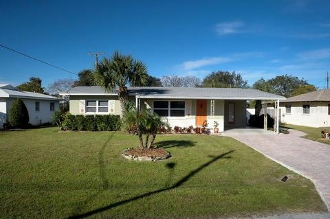 820 Robert St, Venice, FL 34285 photo 1