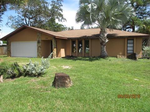 1315 Devon Rd, Venice, FL 34293 photo 1