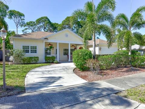 834 Nokomis Ave S, Venice, FL 34285 photo 1