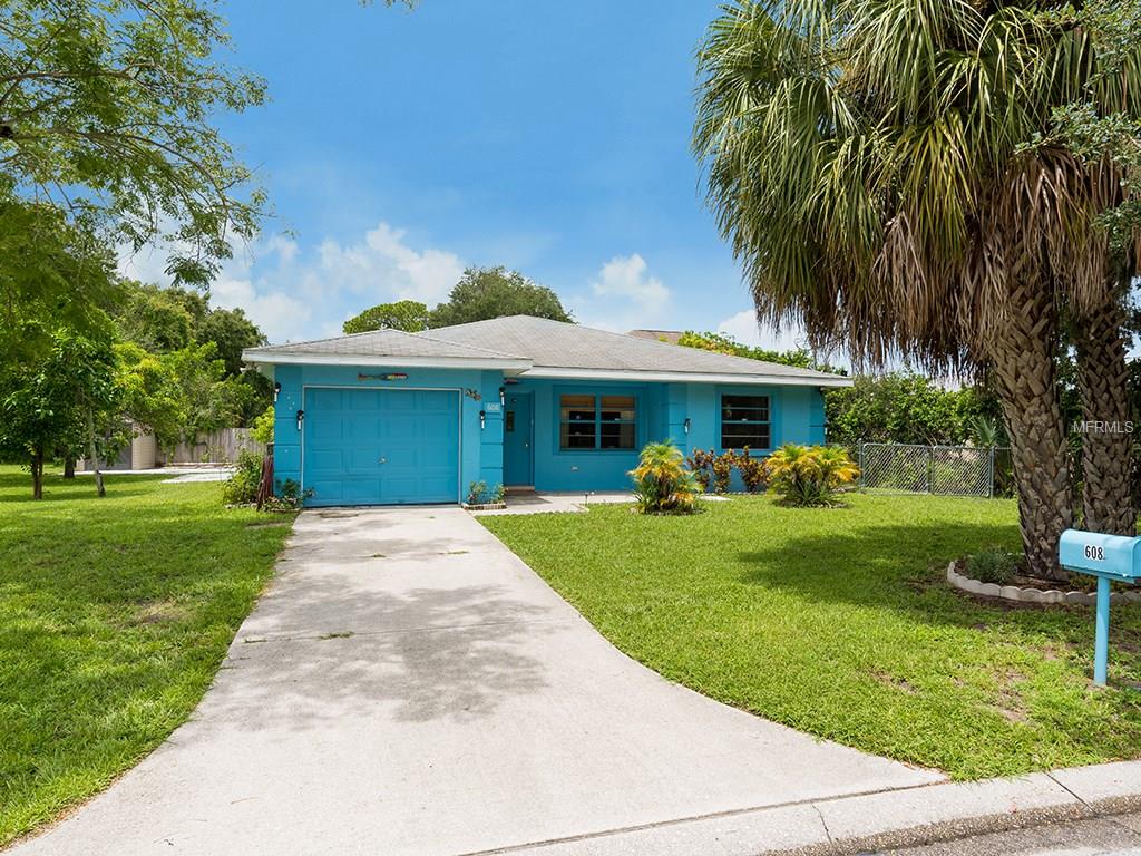 608 29th St E, Bradenton, FL 34208 photo 1
