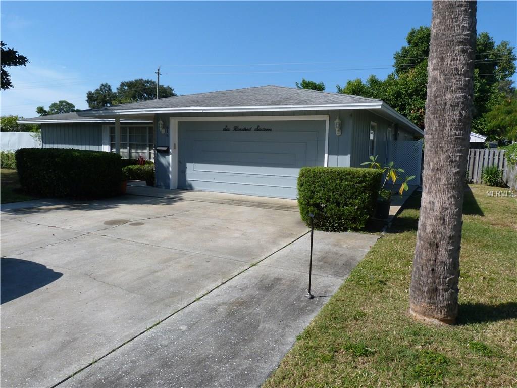 616 Harbor Dr S, Venice, FL 34285 photo 1