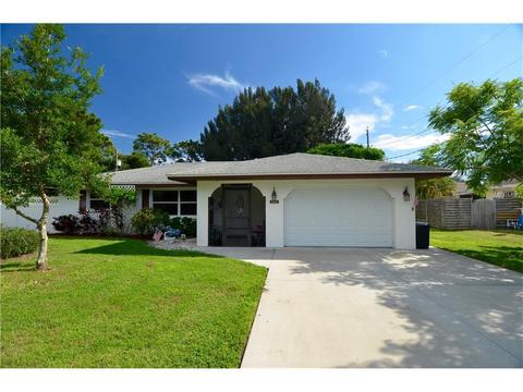 940 E Seminole Dr, Venice, FL 34293 photo 1