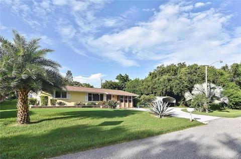 592 Crocus Rd, Venice, FL 34293 photo 1