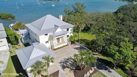 820 Laguna Dr, Venice, FL 34285 photo 1