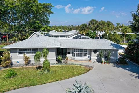117 Aurora St E, Venice, FL 34285 photo 1