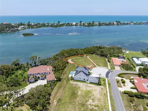 1451 Bayshore Rd, Nokomis, FL 34275