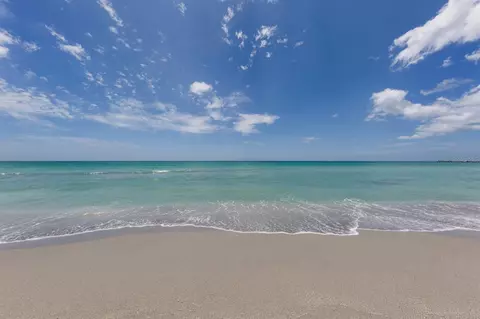 225 The Esplanade N #201, Venice, FL 34285