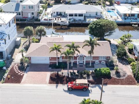 911 Inlet Cir, Venice, FL 34285 photo 1