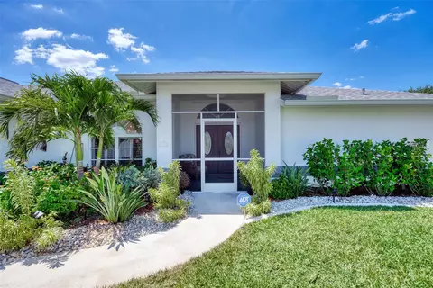 101 Sportsman Rd, Rotonda West, FL 33947
