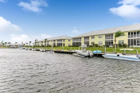 4000 Bal Harbor Blvd #423, Punta Gorda, FL 33950