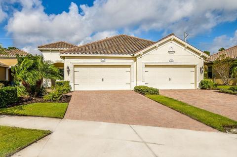 11465 Okaloosa Dr, Venice, FL 34293