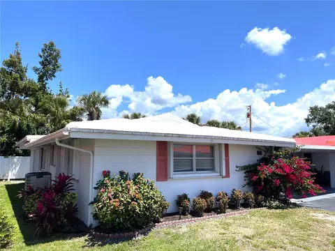 724 Caribbean Cir #19, Venice, FL 34293