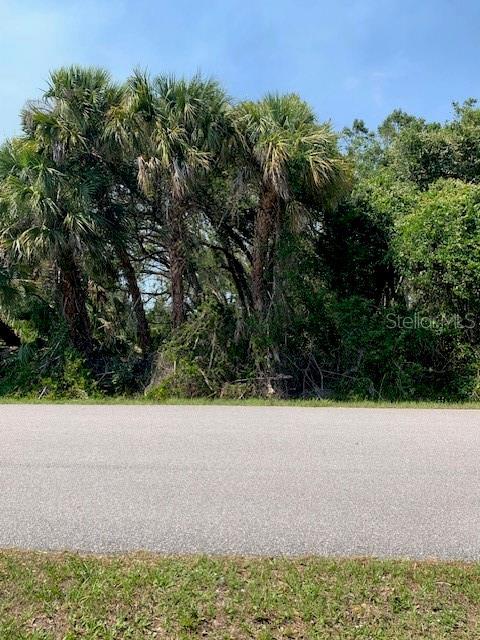 Chesapeake Avenue, North Port, FL 34291