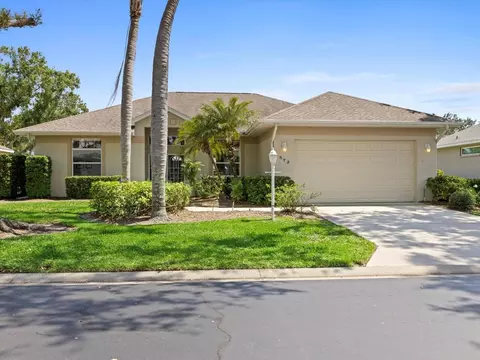 572 Catalina Isles Cir, Venice, FL 34292
