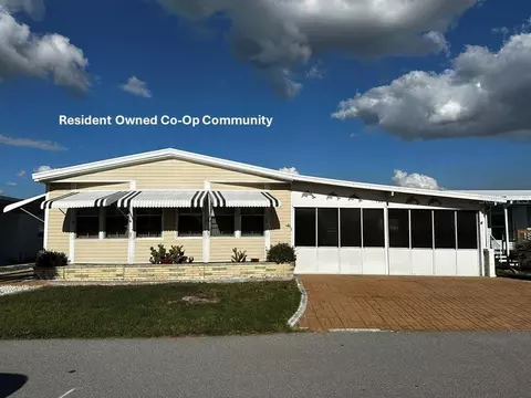 132 Camelot Dr, Nokomis, FL 34275