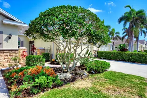 9236 Coachman Dr, Venice, FL 34293