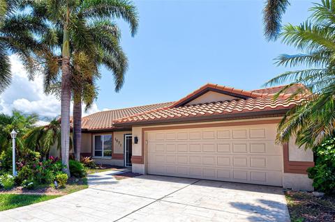 1571 Waterford Dr, Venice, FL 34292