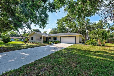 1429 Maple St, Nokomis, FL 34275