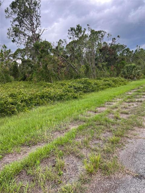 APT 4 Bignay Road, North Port, FL 34288