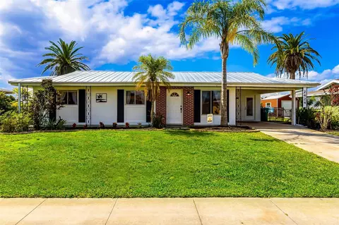 2424 Starlite Ln, Port Charlotte, FL 33952