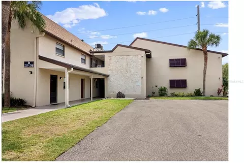 7281 Cloister Dr #122, Sarasota, FL 34231