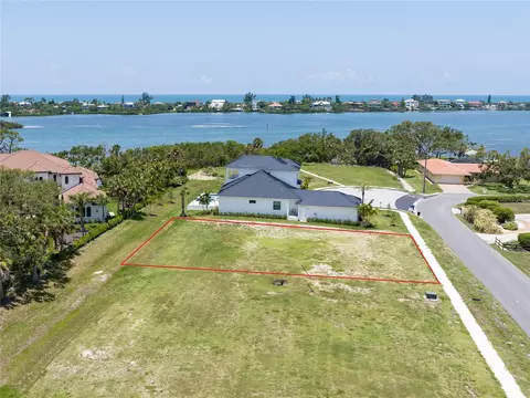 1431 Bayshore Rd, Nokomis, FL 34275