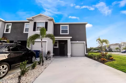 8915 Milestone Dr, Sarasota, FL 34238