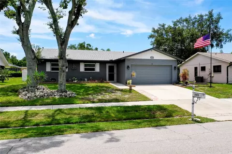 2429 E Scarlet Oak Ct, Sarasota, FL 34232