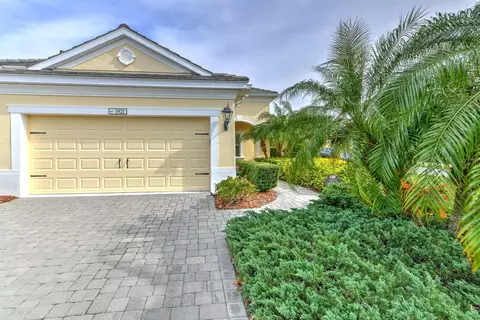 1921 Orange Lake Cv, Bradenton, FL 34211