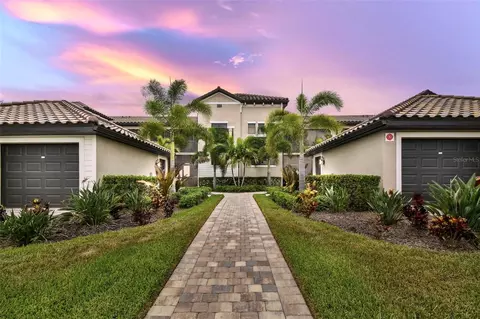 5684 Palmer Cir #105, Bradenton, FL 34211