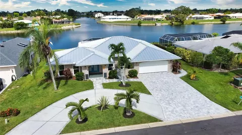 1731 S Gondola Ct, Venice, FL 34293