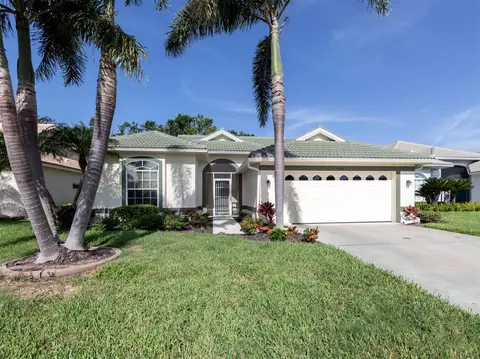 1262 Highland Greens Dr, Venice, FL 34285