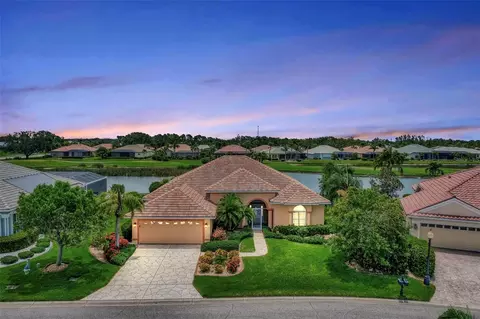 876 Macaw Cir, Venice, FL 34285