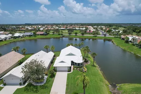 1729 Moon Dr, Venice, FL 34292