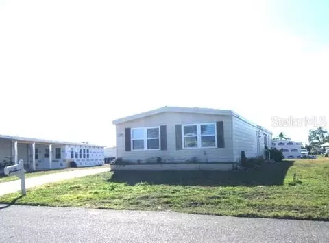 207 Schooner St, North Port, FL 34287